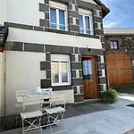 Hébergement de vacances Au Puy De Paugnat *