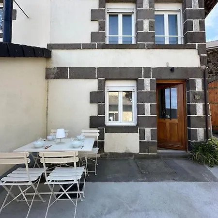 別荘 Au Puy De Paugnat *